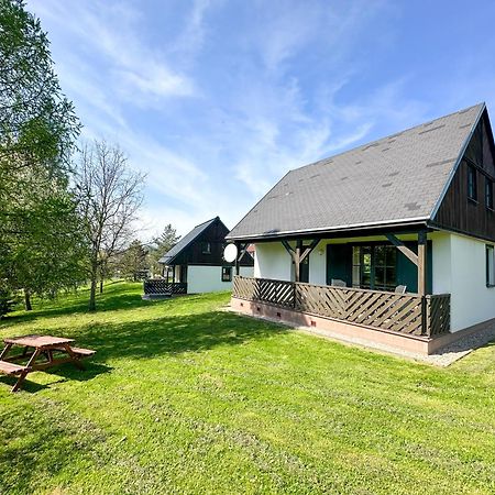 Ctyricitka Na Stastnem Kopci Villa Cerny Dul Bagian luar foto